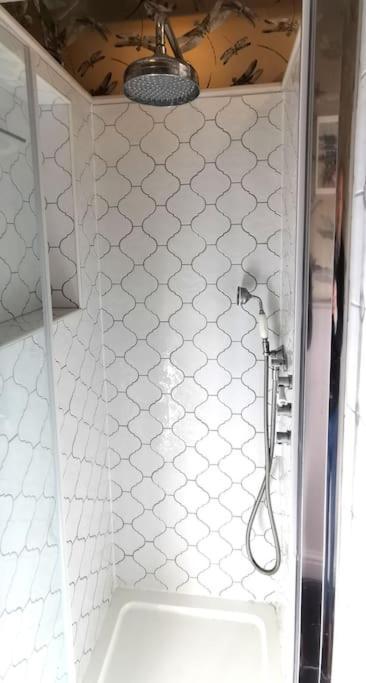 Lovely 2 Bed Annexe Near Σαλισμπέρι Εξωτερικό φωτογραφία