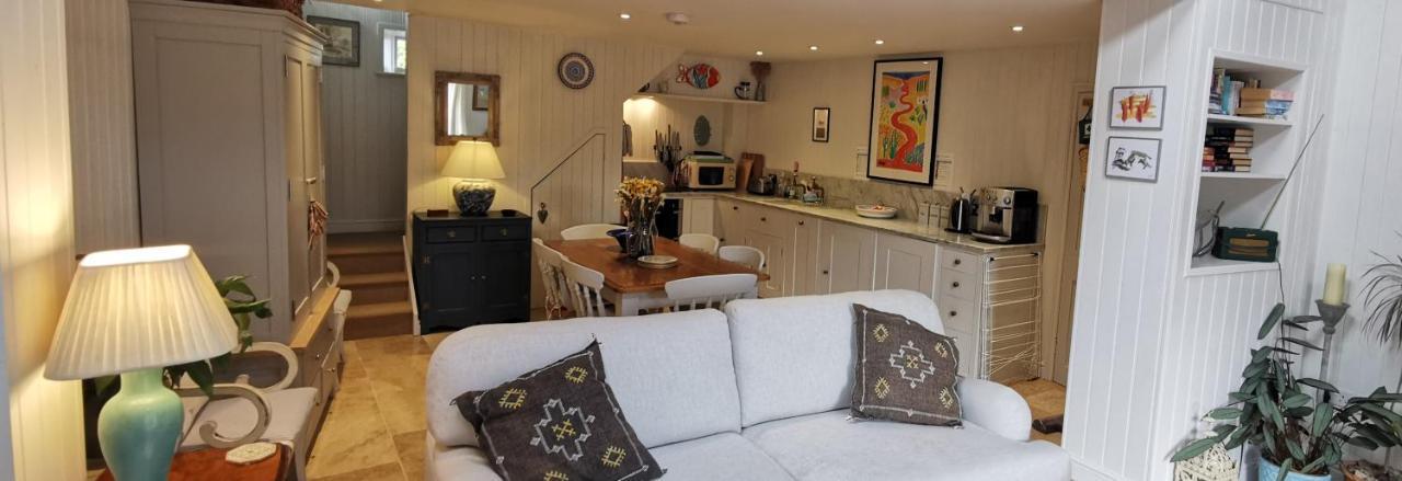 Lovely 2 Bed Annexe Near Σαλισμπέρι Εξωτερικό φωτογραφία