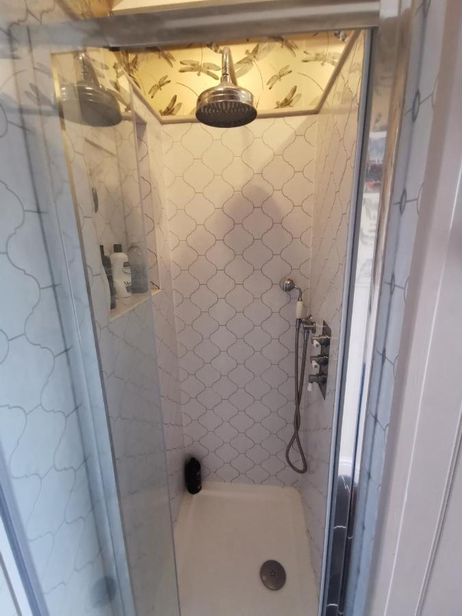 Lovely 2 Bed Annexe Near Σαλισμπέρι Εξωτερικό φωτογραφία